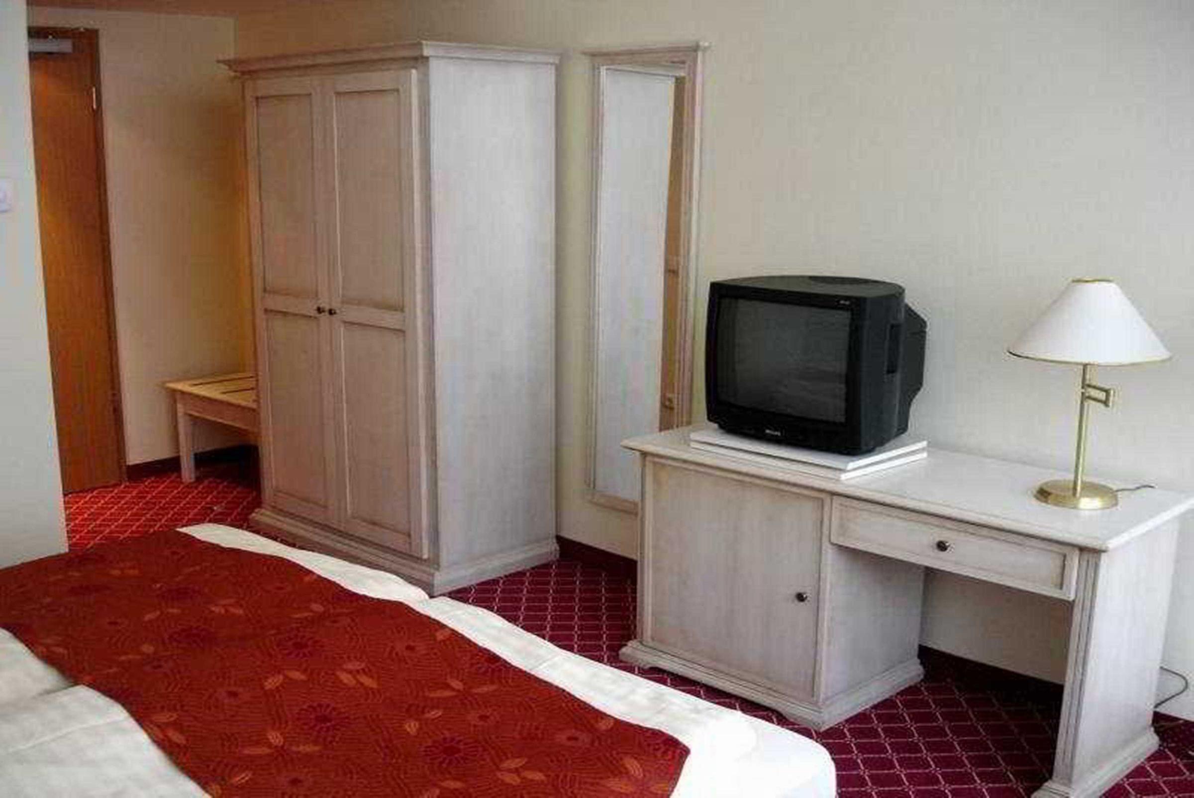 Hotel Chateau Kurfuerstendamm Berlijn Kamer foto