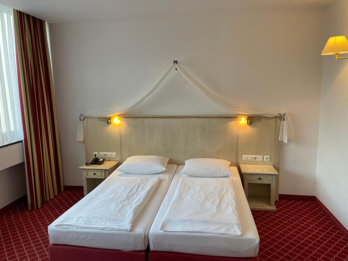 Hotel Chateau Kurfuerstendamm Berlijn Buitenkant foto