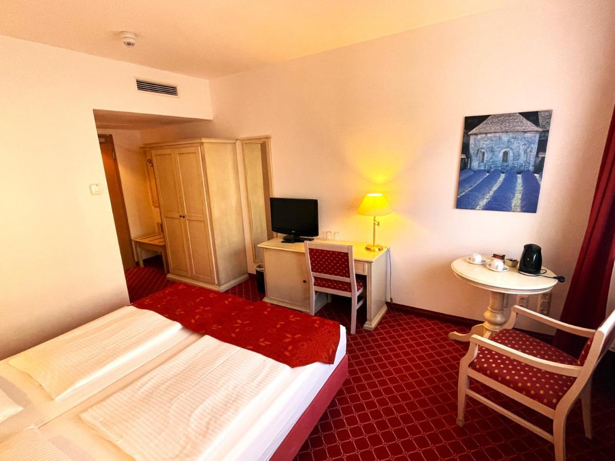 Hotel Chateau Kurfuerstendamm Berlijn Buitenkant foto