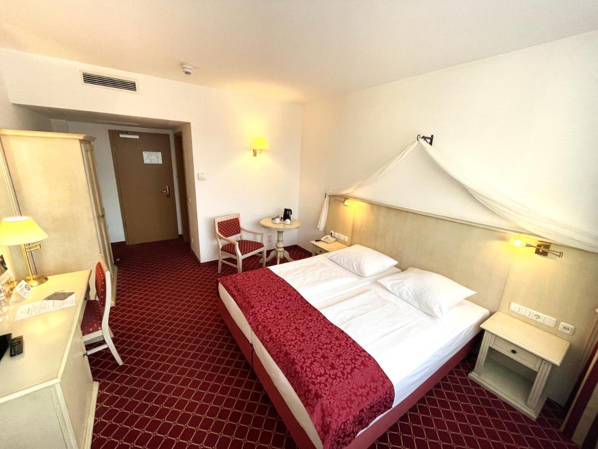 Hotel Chateau Kurfuerstendamm Berlijn Buitenkant foto