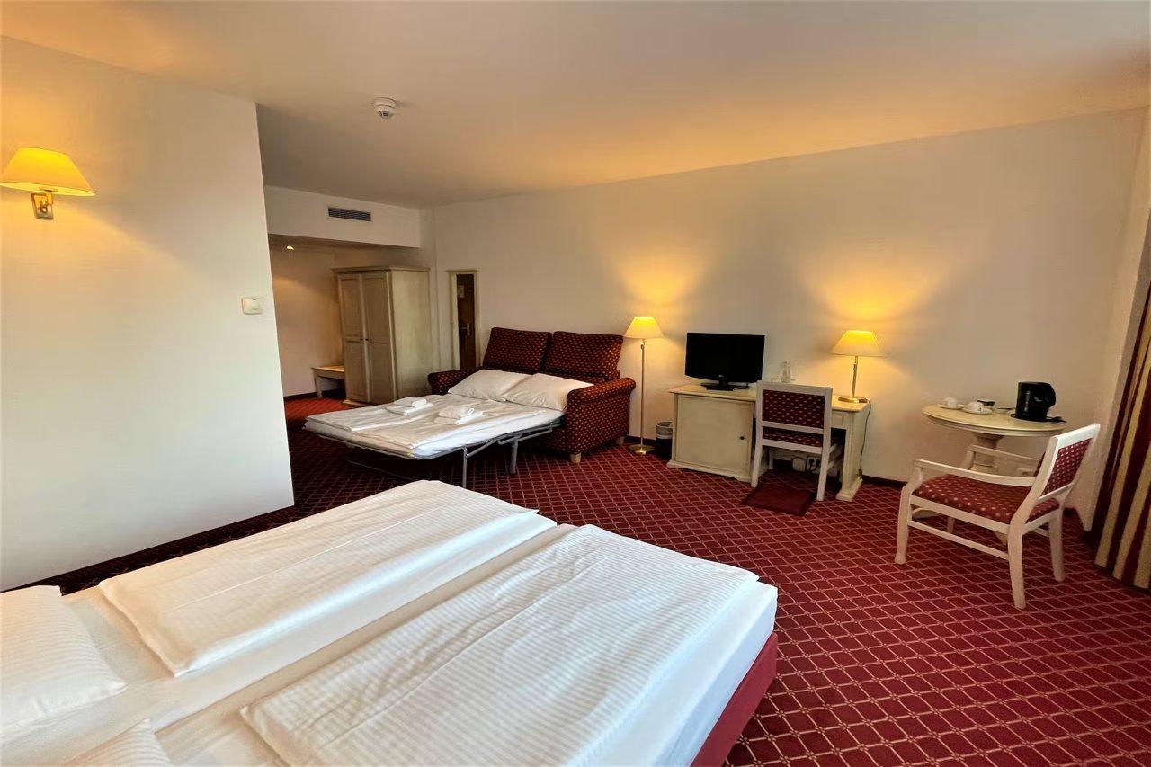 Hotel Chateau Kurfuerstendamm Berlijn Buitenkant foto